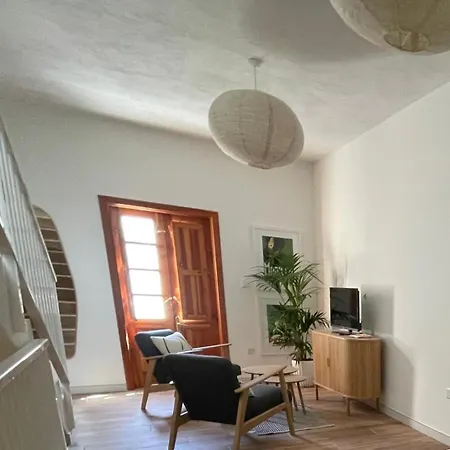 Apartment R64 - Cosy House In The Heart Of