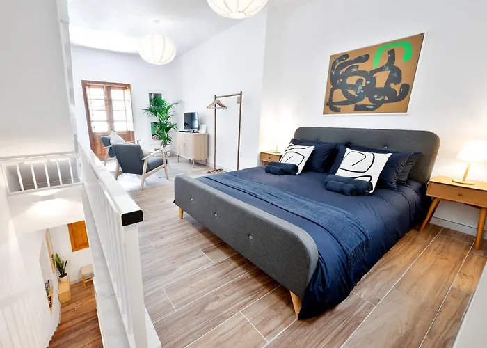 R64 - Cosy House In The Heart Of Appartement *